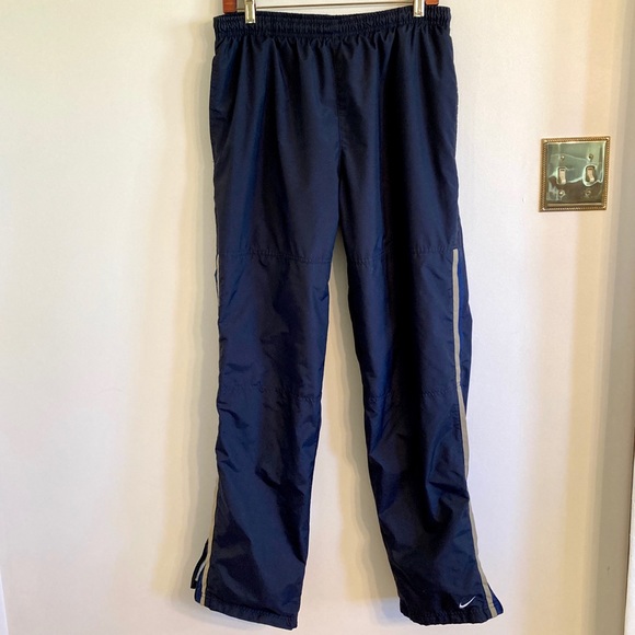 🎉Host Pick🎉 Nike Sweatpants - Picture 2 of 10